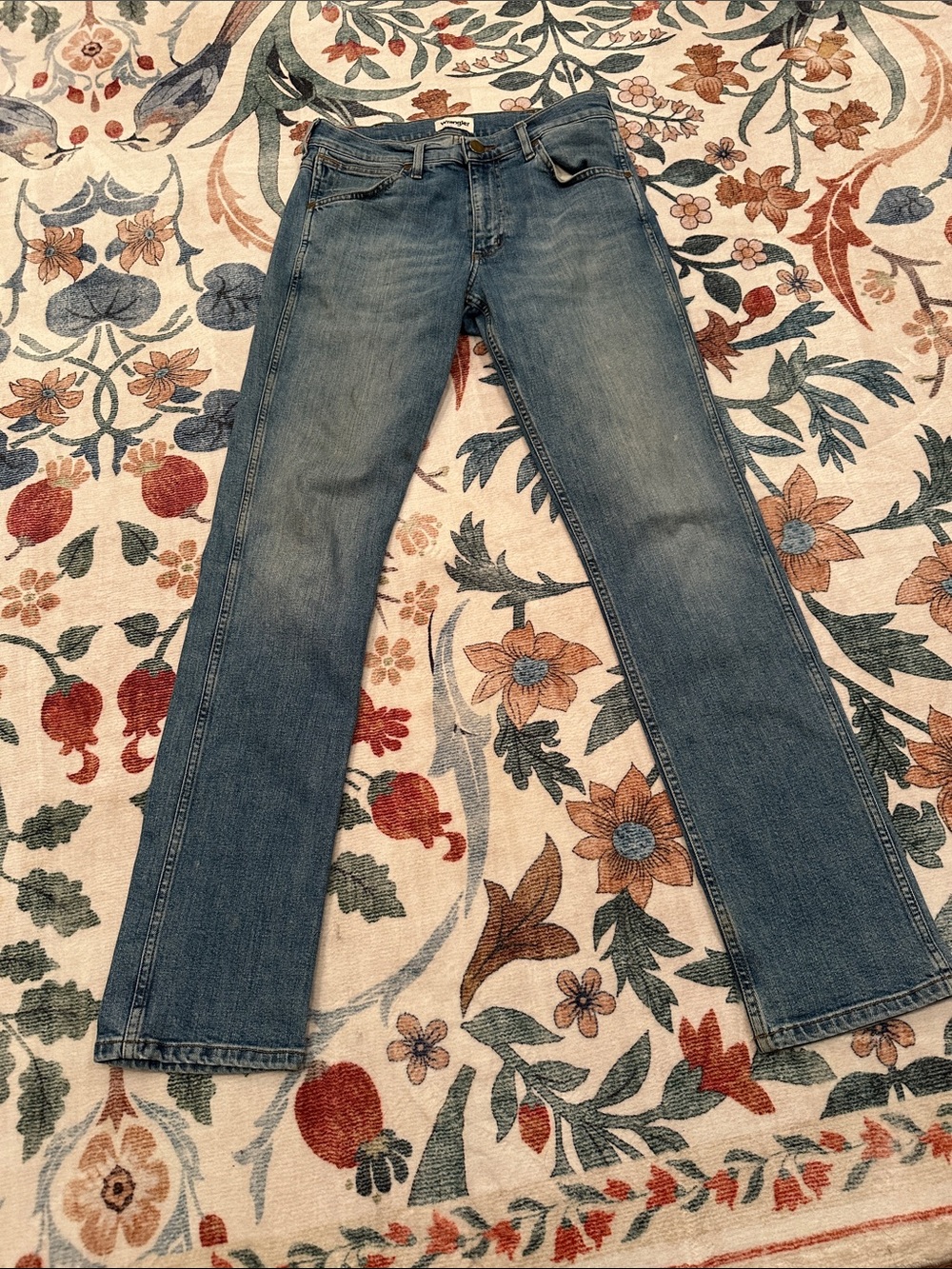 Wrangler Retro Greensboro Classic Straight-Leg Blue Jeans